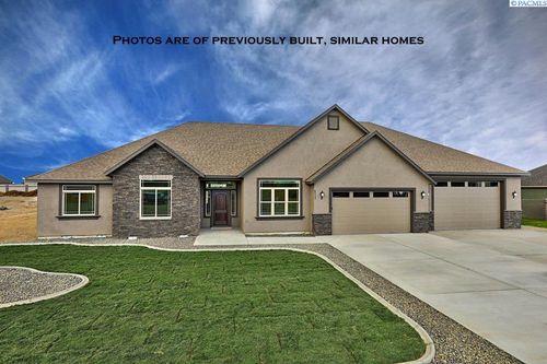 6705 Lazy B Dr, Pasco, WA, 99301 | Card Image