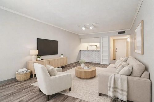 3-014-2815 Greenridge Drive, North Houston, TX, 77057 | Card Image