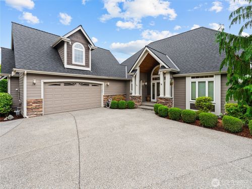 17074 Trout Dr, Mount Vernon, WA, 98274-7069 | Card Image