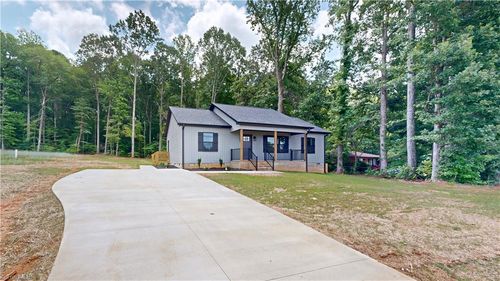1655 Blair St, Thomasville, NC, 27360-8809 | Card Image