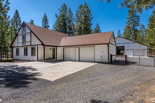 14741 N Sugar Pine Way, La Pine, OR, 97739-9435 | Card Image
