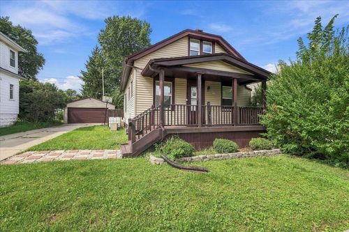 2133 S 89th Street, WEST ALLIS, WI, 53227 | Card Image