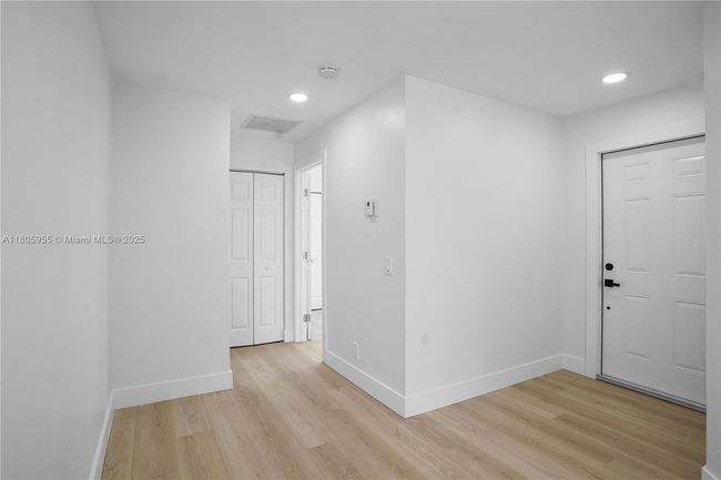 9354 - 9354 Arborwood Cir, House other with 2 bedrooms, 2 bathrooms and null parking in Davie FL | Image 7