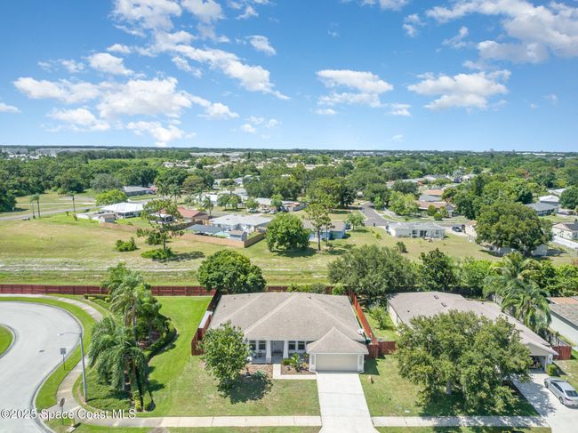 1166 Morgan Cir Ne, House other with 3 bedrooms, 2 bathrooms and null parking in Palm Bay FL | Image 32