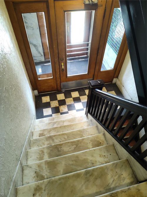 rm-301-870 Seward St, Detroit, MI, 48202-2314 | Card Image