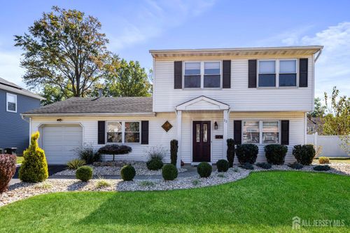 11 Marie Ln, Edison, NJ, 08817-4663 | Card Image