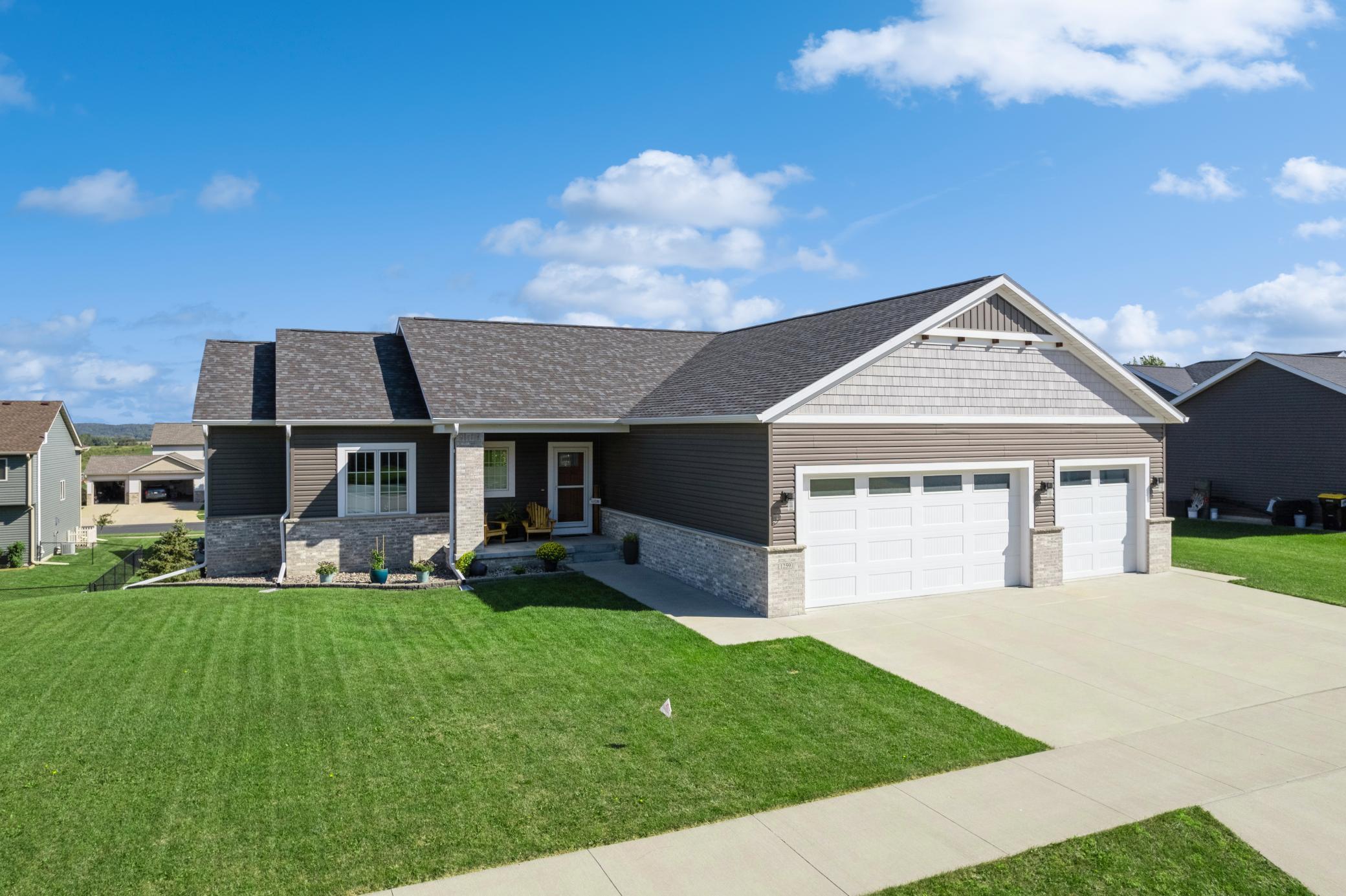 Brookfield Ct, Byron, MN 55920