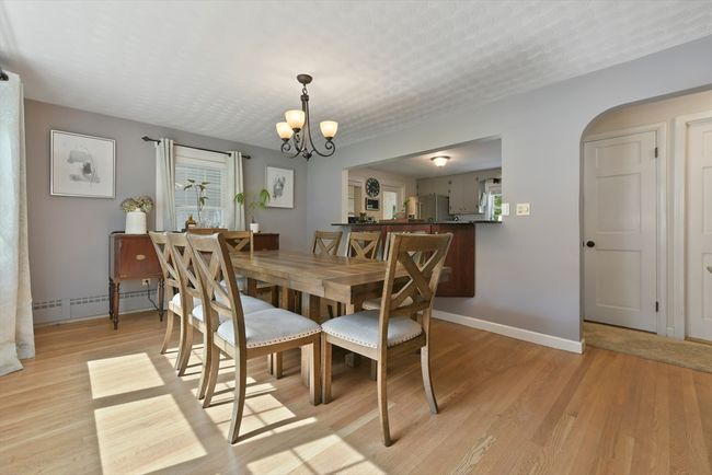 1026 Chandler St, House other with 3 bedrooms, 3 bathrooms and 3 parking in Tewksbury MA | Image 5
