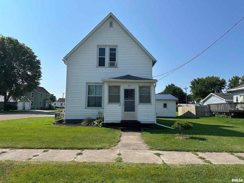 43 E Davis St, Preston, IA, 52069-7702 | Card Image