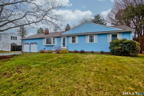 630 Oak St, East Hartford, CT, 06118-3043 | Card Image