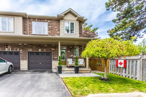 20-380 Lake St, Grimsby, ON, L3M0E8 | Card Image