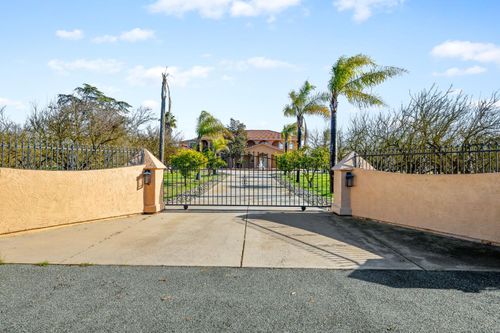 6312 Skittone Road, Modesto, CA, 95356 | Card Image