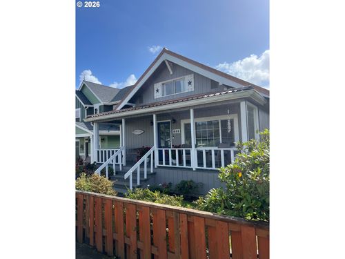 211 Lewis And Clark Way, Seaside, OR, 97138-5305 | Card Image