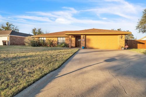 4032 Vicky St, Big Spring, TX, 79720-7020 | Card Image