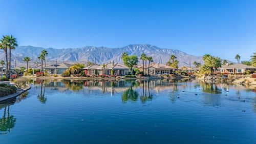 2 Pyramid Lake Ct, Rancho Mirage, CA, 92270-5807 | Card Image