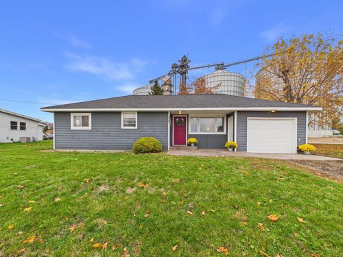 323 Main St E, Eagle Bend, MN, 56446-7901 | Card Image