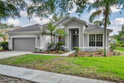 5804 Wire Grass Trail, House other with 4 bedrooms, 3 bathrooms and null parking in Valrico FL | Image 2