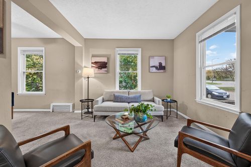 591 Payne Ave, Saint Paul, MN, 55130-4538 | Card Image