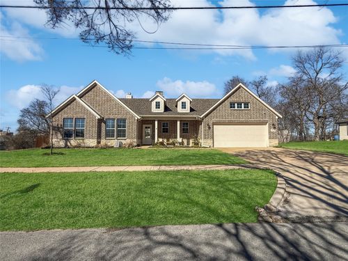 2018 Morse St, Greenville, TX, 75401-4749 | Card Image