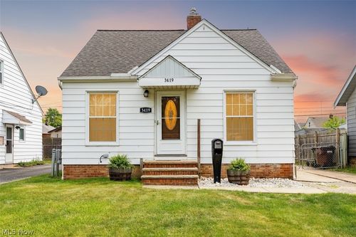 3419 Maplecrest Avenue, Parma, OH, 44134 | Card Image