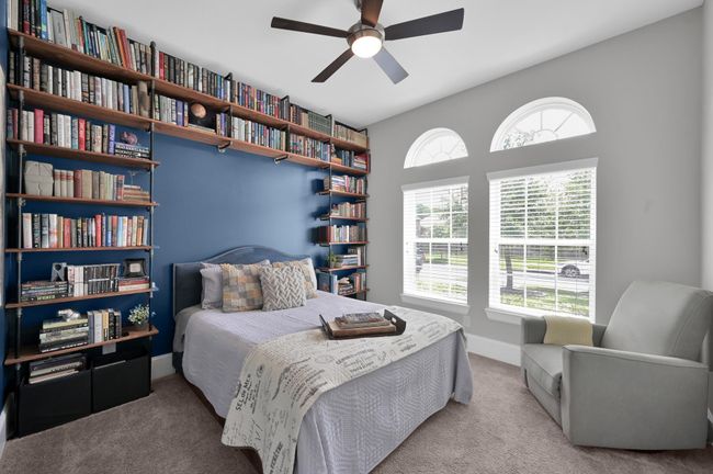Bedroom #3 could double as a study/library | Image 19