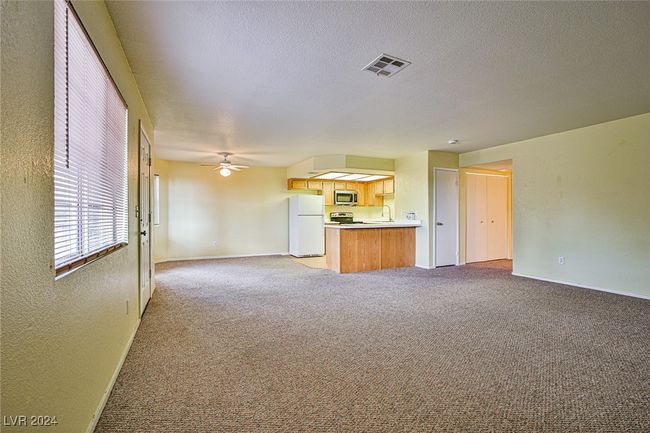 UNIT-2090 - 8410 Eldora Ave, Condo with 2 bedrooms, 2 bathrooms and null parking in Las Vegas NV | Image 6