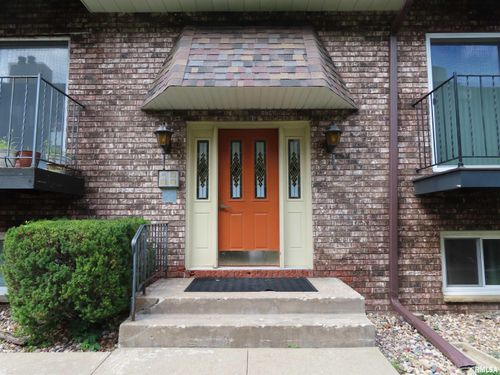 3069 4th St, Moline, IL, 61265-8501 | Card Image