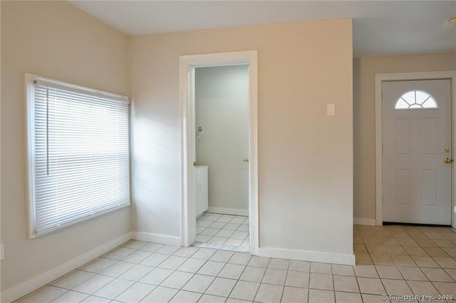 217 Maple Ave, Home with 3 bedrooms, 4 bathrooms and 3 parking in Cheshire CT | Image 7