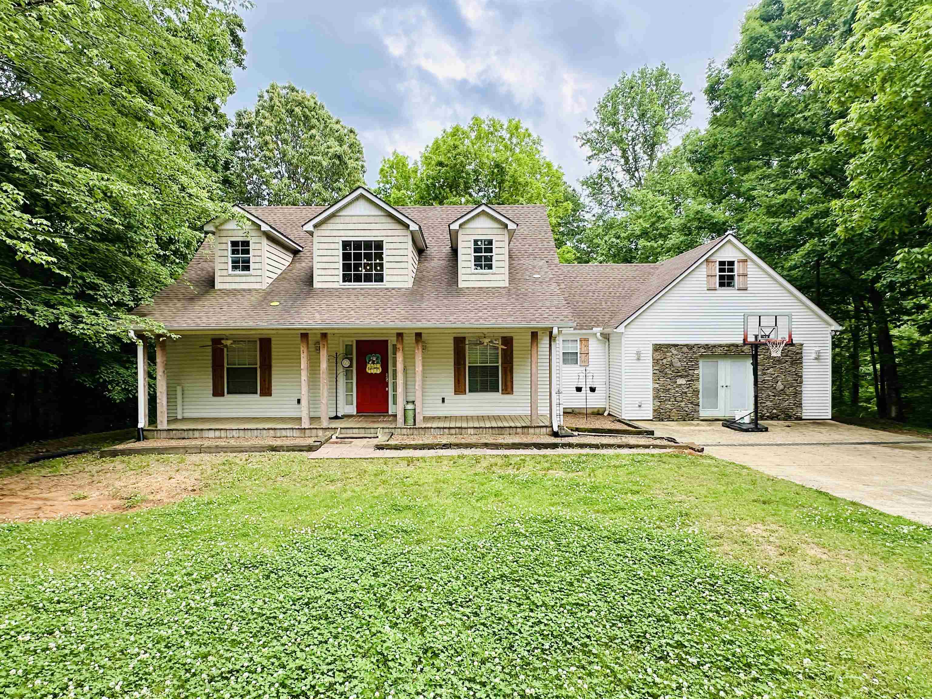 Crabtree Rd, Selmer, TN 38375