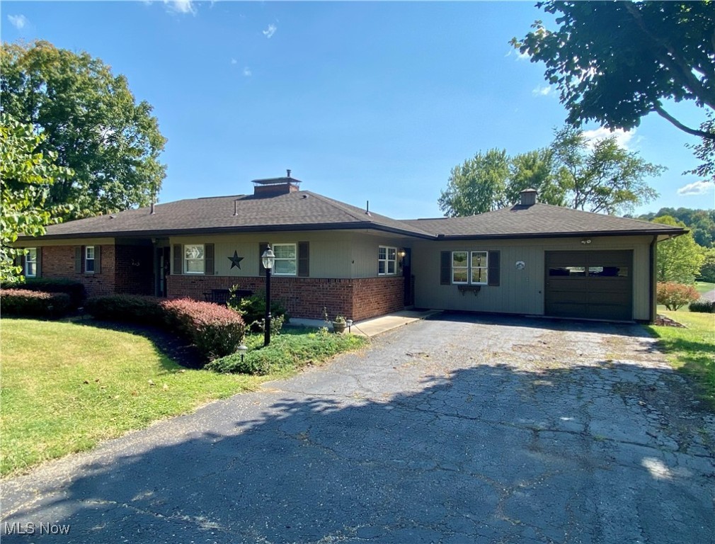 Lawton Rd, Marietta, OH 45750
