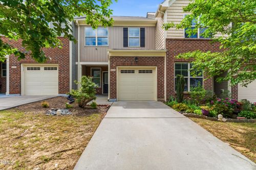 707 Davenbury Way, Cary, NC, 27513-2621 | Card Image