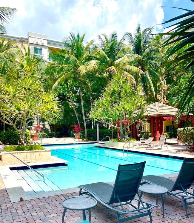 APT-429 - 6001 Sw 70 Th St, Condo with 3 bedrooms, 2 bathrooms and null parking in South Miami FL | Image 47