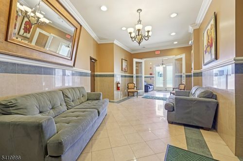 407-15 Tichenor Ln, Newark, NJ, 07114-2514 | Card Image