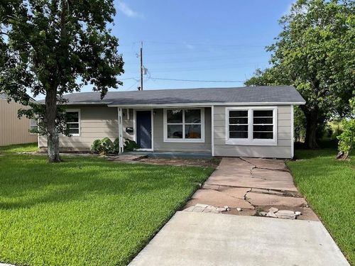 815 W 12th St, Freeport, TX, 77541-5467 | Card Image