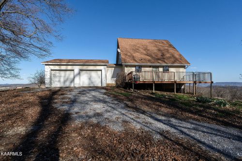 295 Cobb Rd, Surgoinsville, TN, 37873-5223 | Card Image