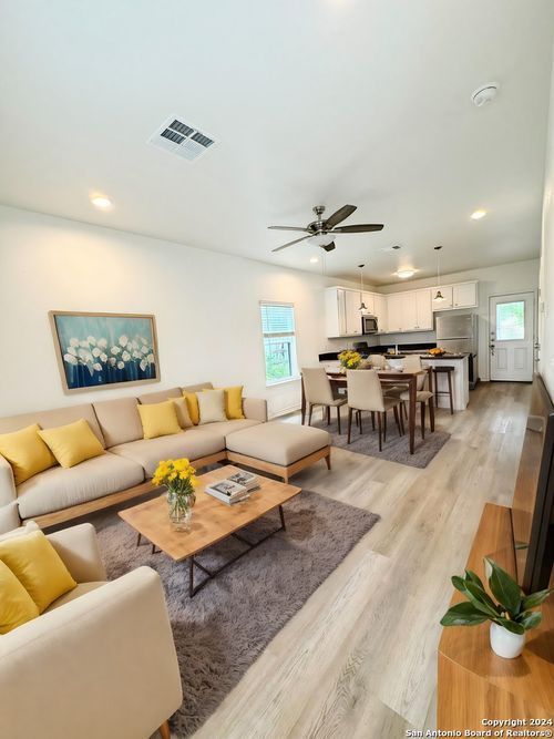 102-707 Runnels Ave, San Antonio, TX, 78208-2125 | Card Image