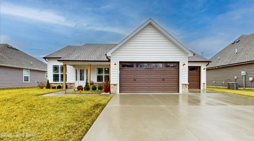 8107 Palermo Trl, Sellersburg, IN, 47172-8945 | Card Image