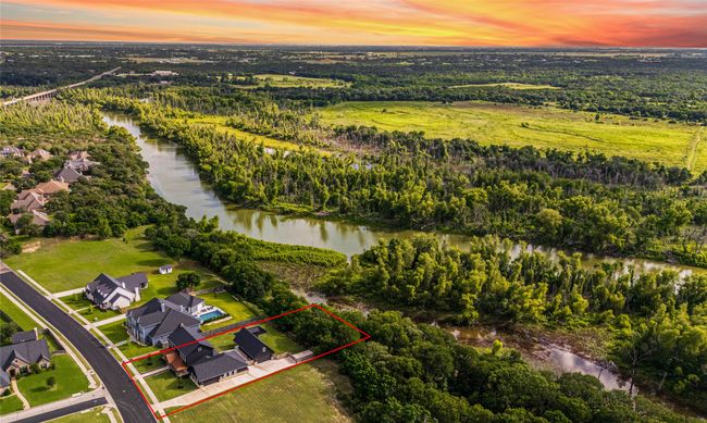 8300 Spicewood Springs Rd, House other with 4 bedrooms, 4 bathrooms and null parking in China Spring TX | Image 39