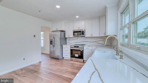 137 Arbor Meadow Dr, SICKLERVILLE, NJ, 08081-1758 | Card Image