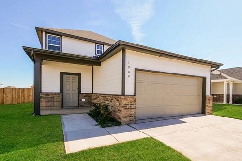 1909 Crimson Lake Blvd, El Reno, OK, 73036-4285 | Card Image