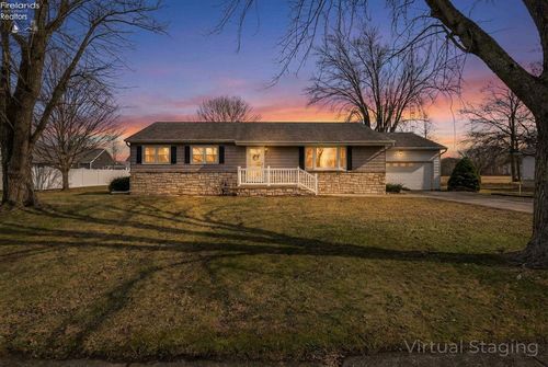 152 Meadow Ln, Clyde, OH, 43410-1956 | Card Image