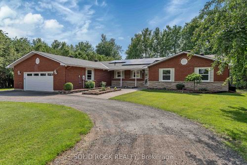 3710 River Rd, Manotick, ON, K4M1B4 | Card Image