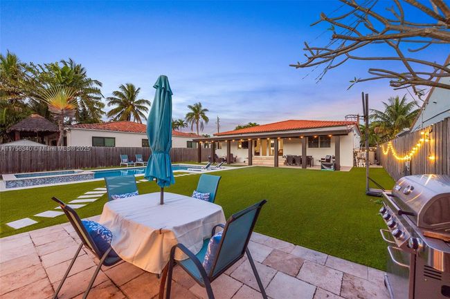7940 Hawthorne Ave, House other with 4 bedrooms, 2 bathrooms and null parking in Miami Beach FL | Image 10