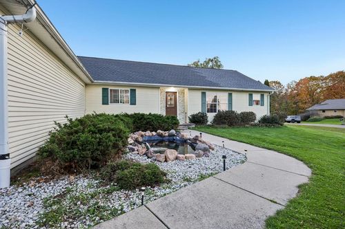 S5631 Glacier Drive, Baraboo, WI, 53913 | Card Image