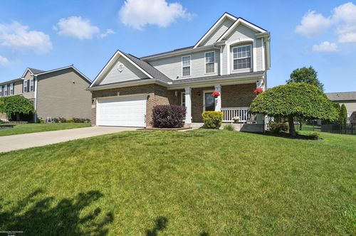 31222 Settlers Way Dr, Flat Rock, MI, 48134-3326 | Card Image