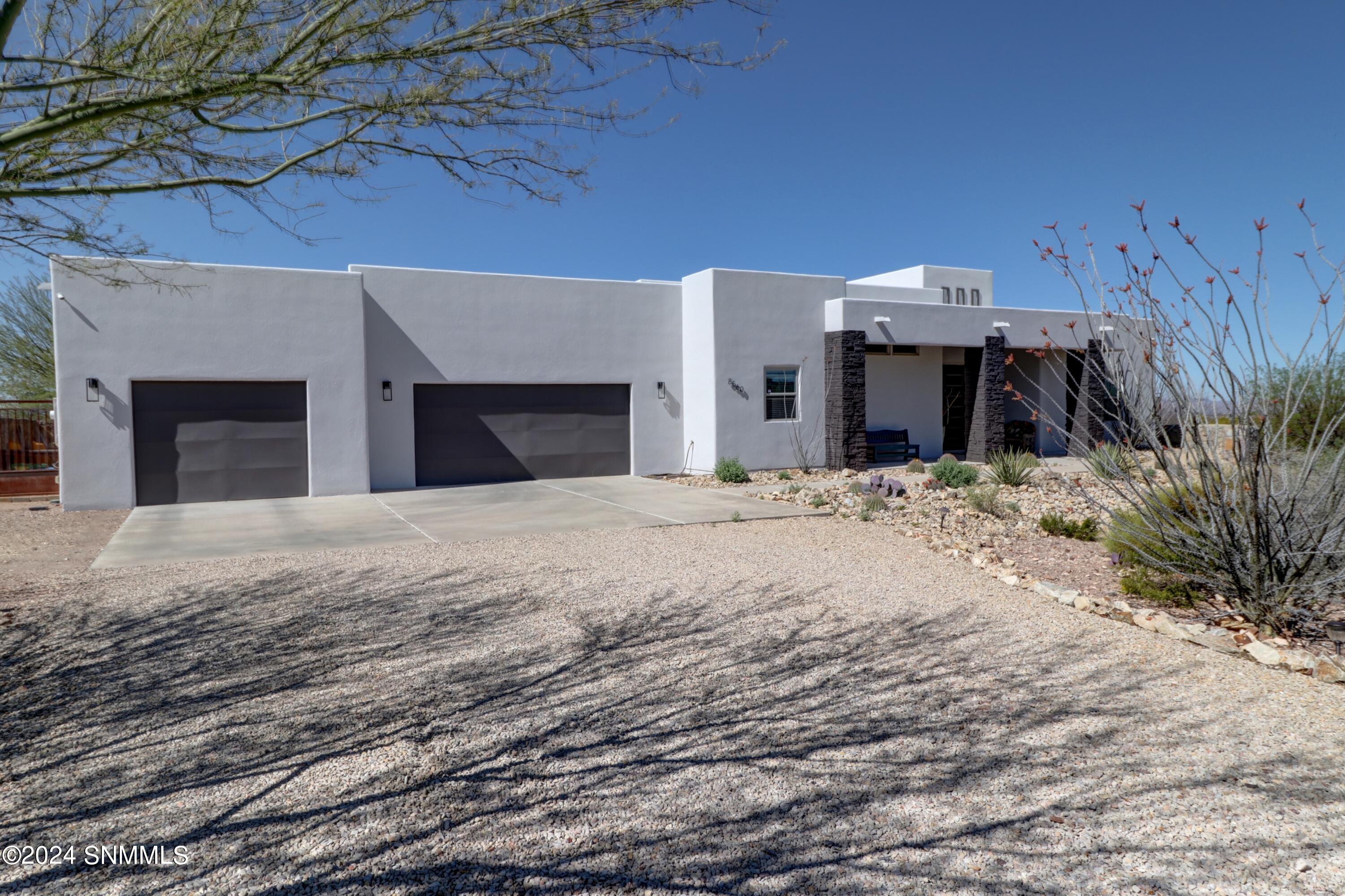 Barrel Cactus Ct, Las Cruces, NM 88011