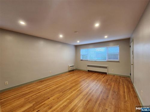 apt-2a-489 Main St, Fort Lee, NJ, 07024-2590 | Card Image