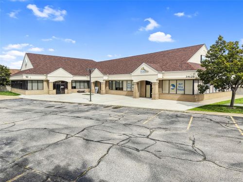 34620 Utica Rd, Fraser, MI, 48026-5253 | Card Image