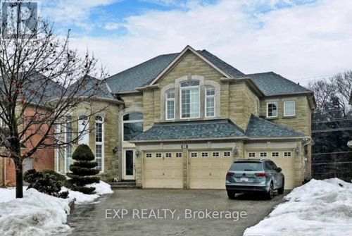 48 Francesca Court, Vaughan (East Woodbridge), ON, L4L9L2 | Card Image