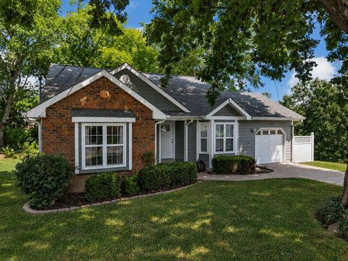 121 Agee Cir E, Hendersonville, TN, 37075 | Card Image